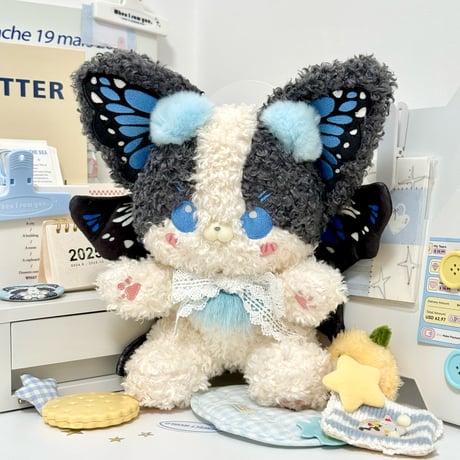 【現品販売】幻想工坊「猫丸の幻想島｜MioKoo Mirage Lab」蝶の犬、EVE(イヴ)  Mサイズ 26cm ぬいぐるみ