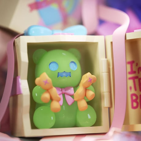 【現品販売】ShinwooｘFINDING UNICORN(F.UN)「BIRTHDAY ALONE：孤独な誕生日」シリーズ