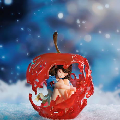 【予約販売：2025年9月中 お届け予定】WeArtDoing Sleeping Beauty-Apple Fairies-Red「眠れる魔法： 林檎の姫・薔薇織る夢(赤)」