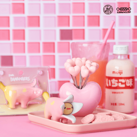 【予約販売：12月中 お届け予定】OFFART X Kamanwillam「ミニバナナ犬：イチゴ限定色」【コレクションフィギュア】