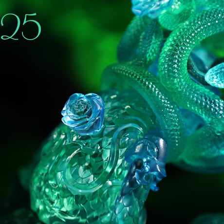 【予約販売：2025年6月中 お届け予定】Good Night Series-Snake & Flowers-Gold 「蛇と花：翡翠」【コレクションフィギュア】
