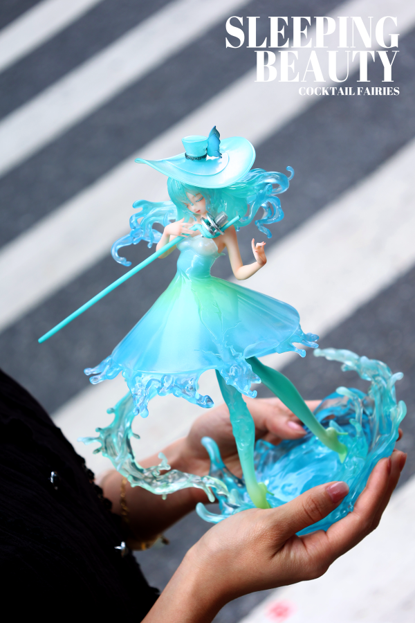ブルークリスタルミニチュアカクテルオブジェ 予約販売：2026年8月 お届け予定】WEARTDOING 「カクテルの精霊