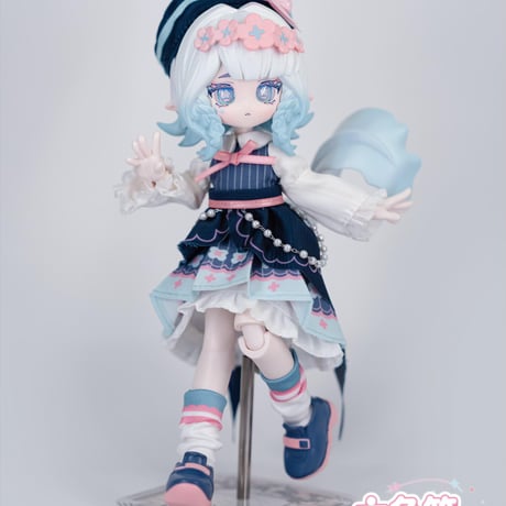 【予約販売：2026年8月～9月頃 お届け予定】<単品購入>KOUSHUH 「HEXAGONAL BOX」色違いVer. 1/12スケール単品ドール「桜餅子」フルセット