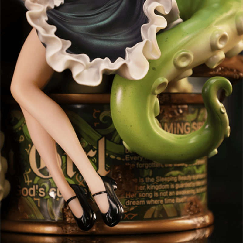 予約販売：2026年7月 お届け予定】WEARTDOING 「クトゥルフ少女