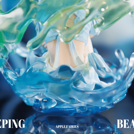 【予約販売：2025年9月中 お届け予定】WeArtDoing Sleeping Beauty-Apple Fairies-Green「眠れる魔法： 林檎の姫・緑野の仙境(緑)」