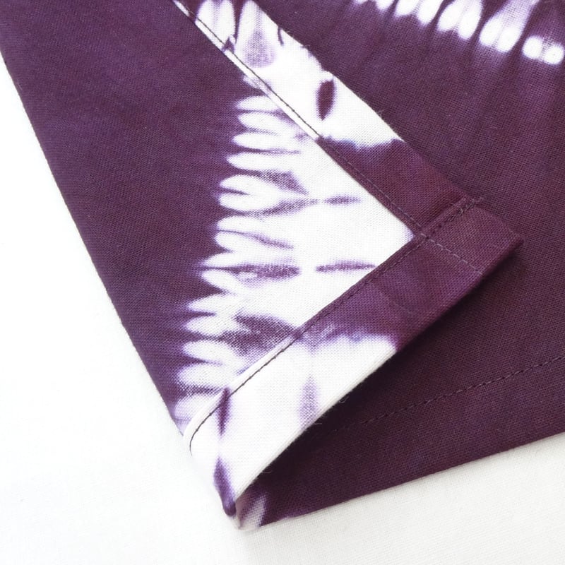 紫の市松模様の暖簾 和菓子村上本店様 店舗装飾 | PROJECT | 加賀友禅 毎田健治｜毎田仁嗣