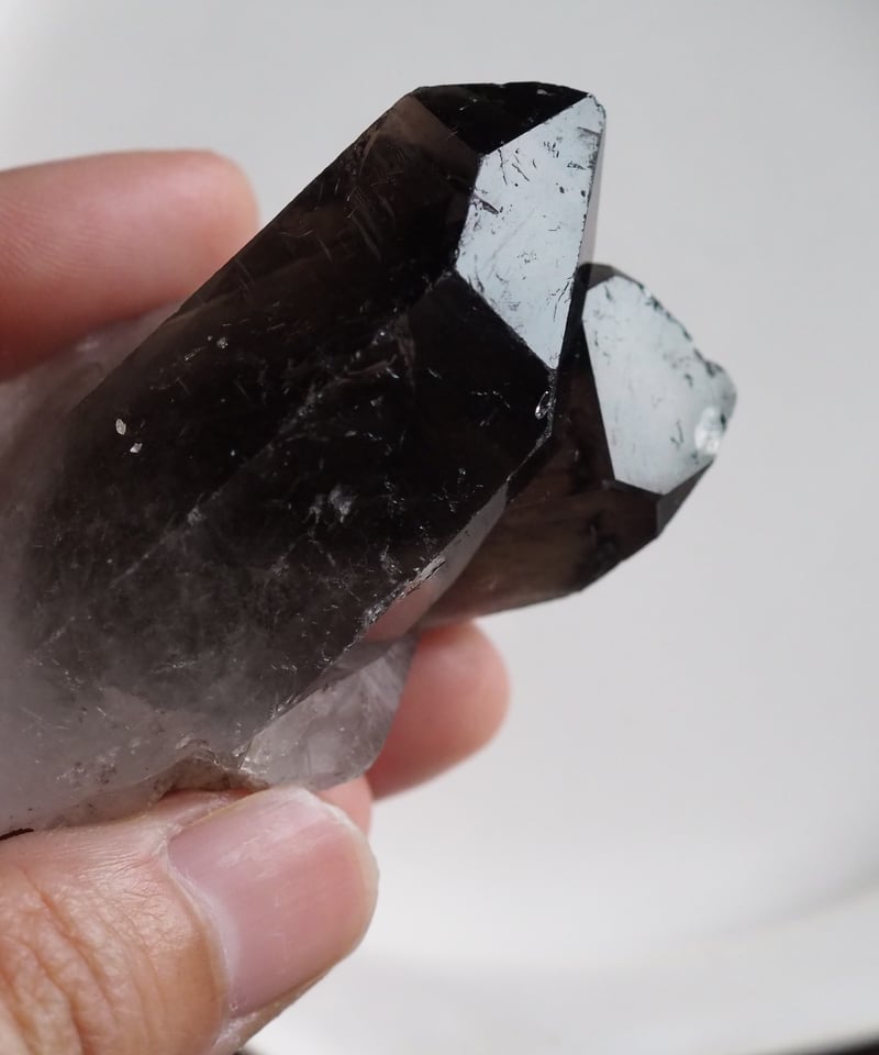 原石 スモーキークォーツ（煙水晶）/ モリオン（黒水晶） A | 星空旅行