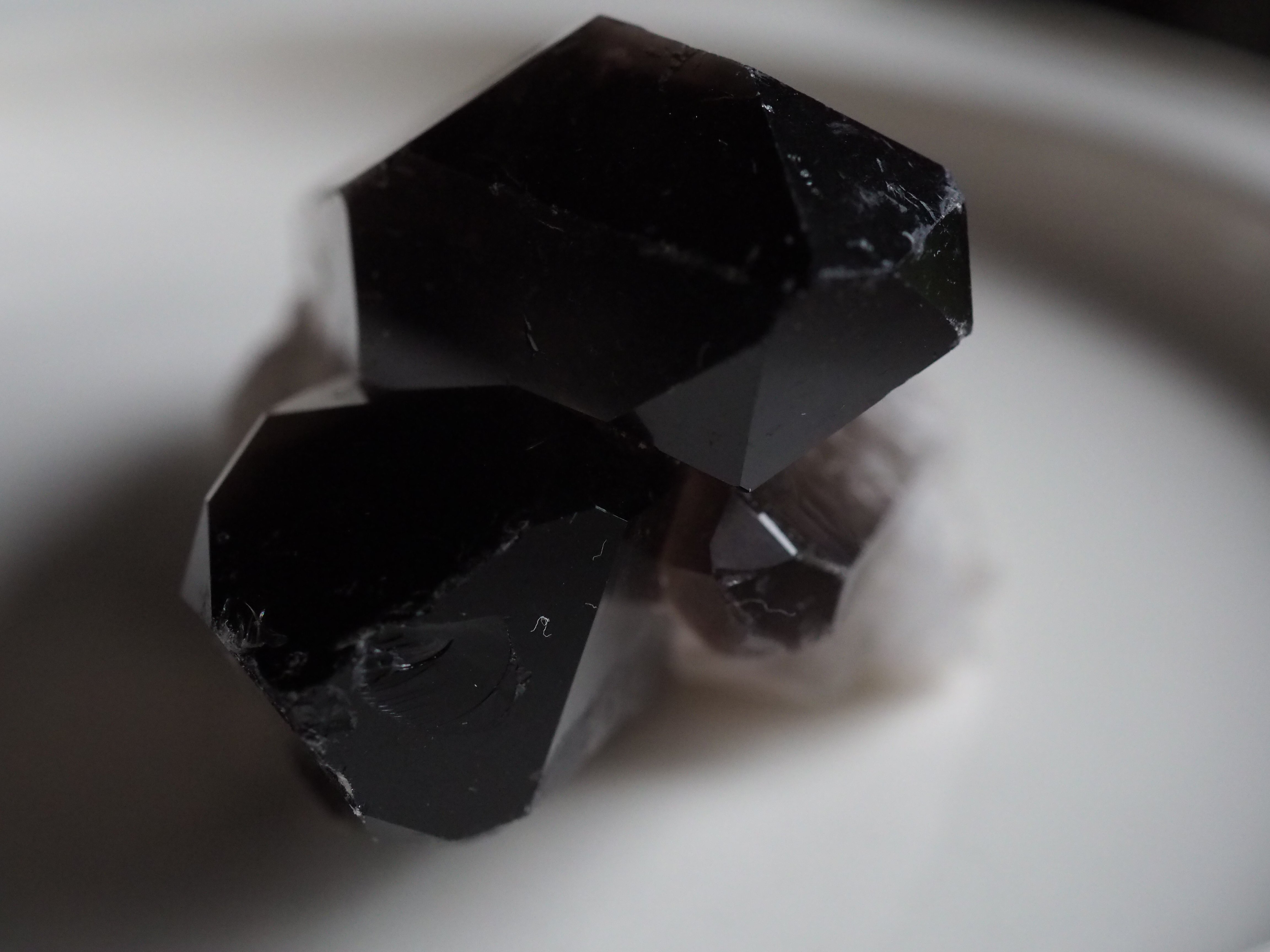 原石 スモーキークォーツ（煙水晶）/ モリオン（黒水晶） A | 星空旅行