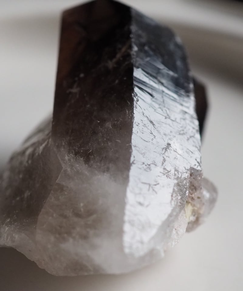 原石 スモーキークォーツ（煙水晶）/ モリオン（黒水晶） A | 星空旅行