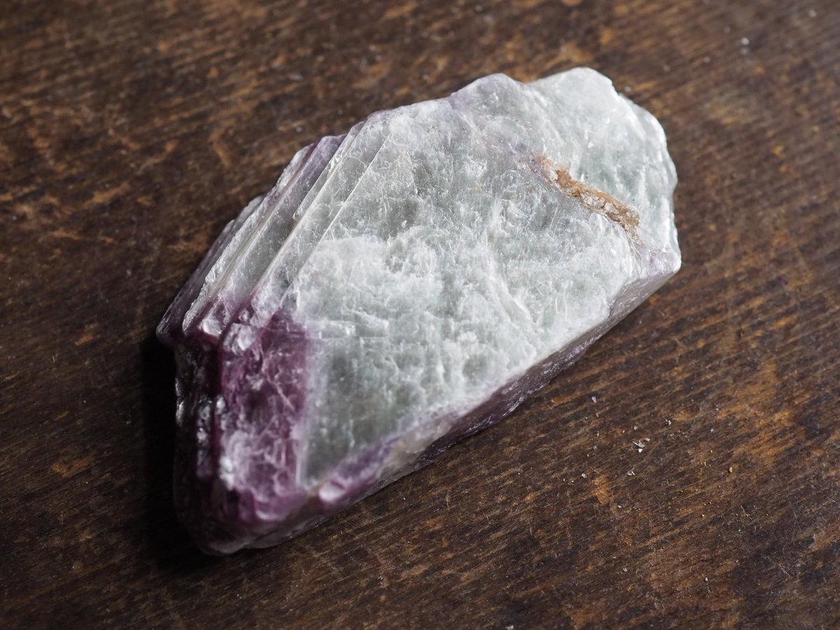 原石 リチア雲母（レピドライト）・白雲母（モスコバイト） B | 星空