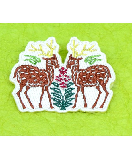 刺繡ブローチ