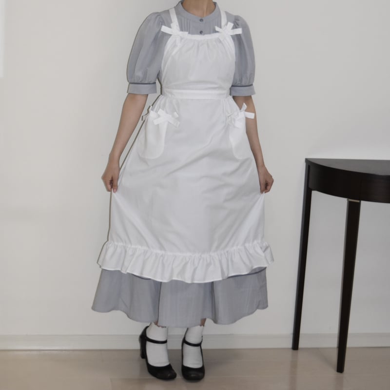 Louis Feraud ★新品未使用品★リボン刺繍、たっぷりフリル、白エプロン フリルエプロン 07 ロング丈 白 フラワーループレース | RiffleShuffle