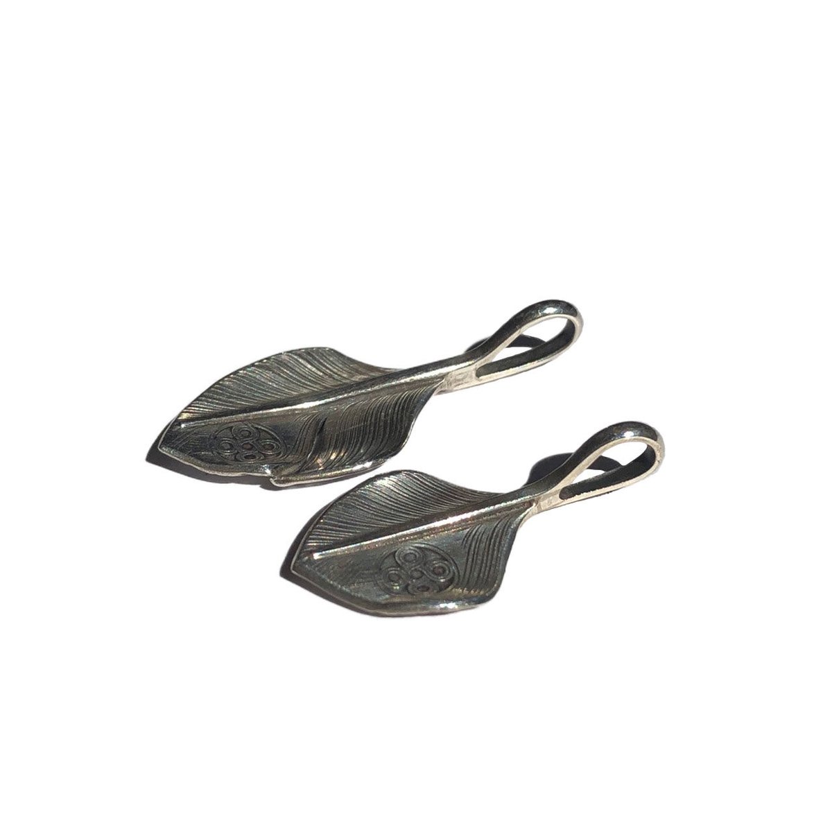 CHOLOSフェザー M 希少 ネックレストップ CHOLOSフェザー M 希少