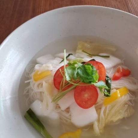 美肌水キムチ５００ｇ（汁ごと食べる辛くないキムチ）