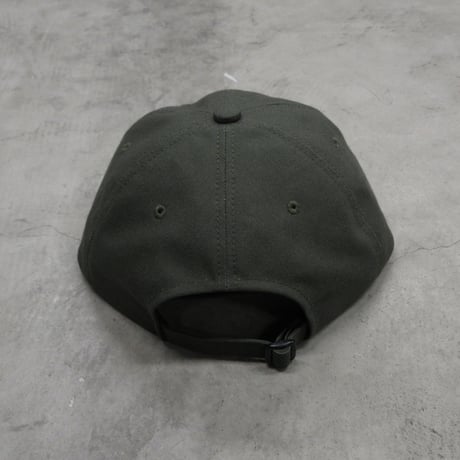 GARBAGE / HARD BRIM 6 PANEL CAP LOW (SOLIDARITY) / OLIVE GREEN (WHITE EMB)