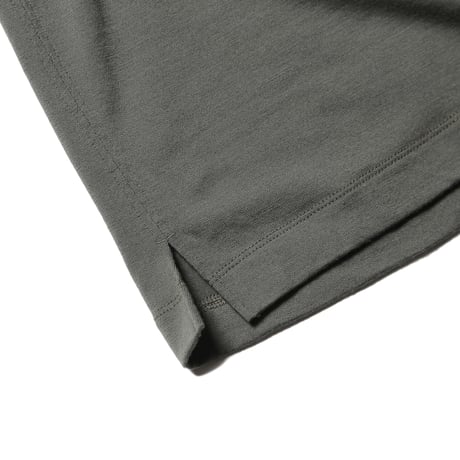 tone / AIR WOOL LONG SLEEVE SHIRT (MOCK NECK) / SAGE GREEN
