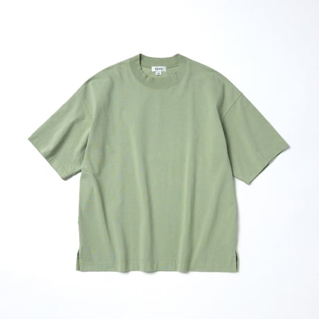 tone / MOCK NECK RUGBY T SHIRT / SAGE