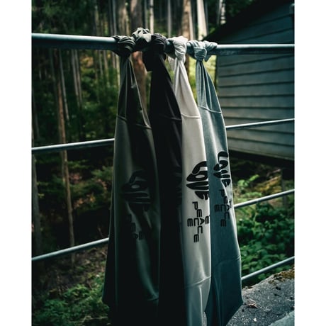 GARBAGE / POCKET LS TEE (L&P) / DARK GREY (BLACK PRINT)