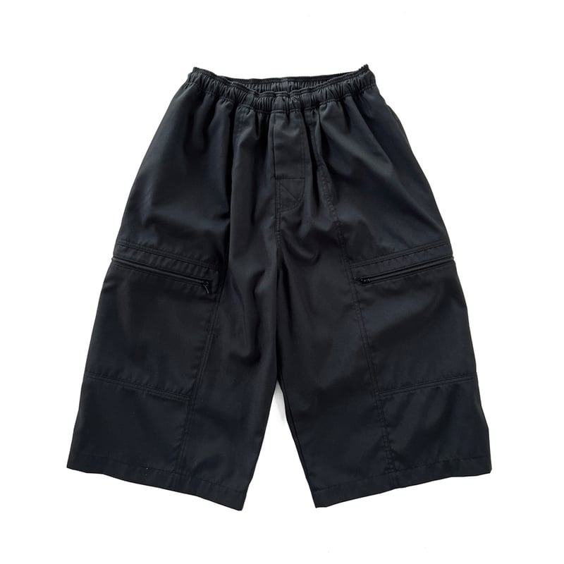 COMFORTABLE REASON / CROPPED SHORTS / BLACK | S