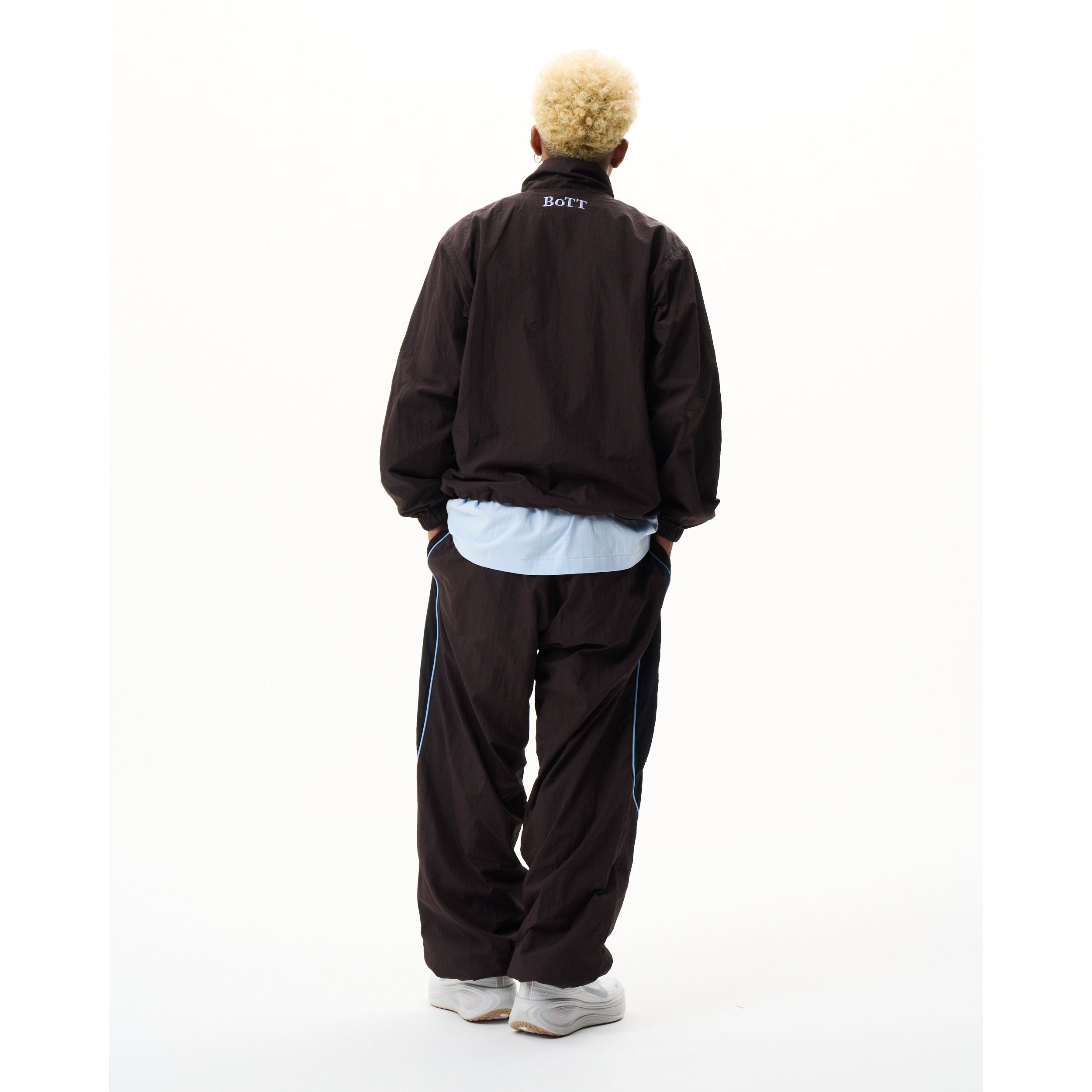 BoTT / PANELED TRACK JACKET / BROWN | Sophomore