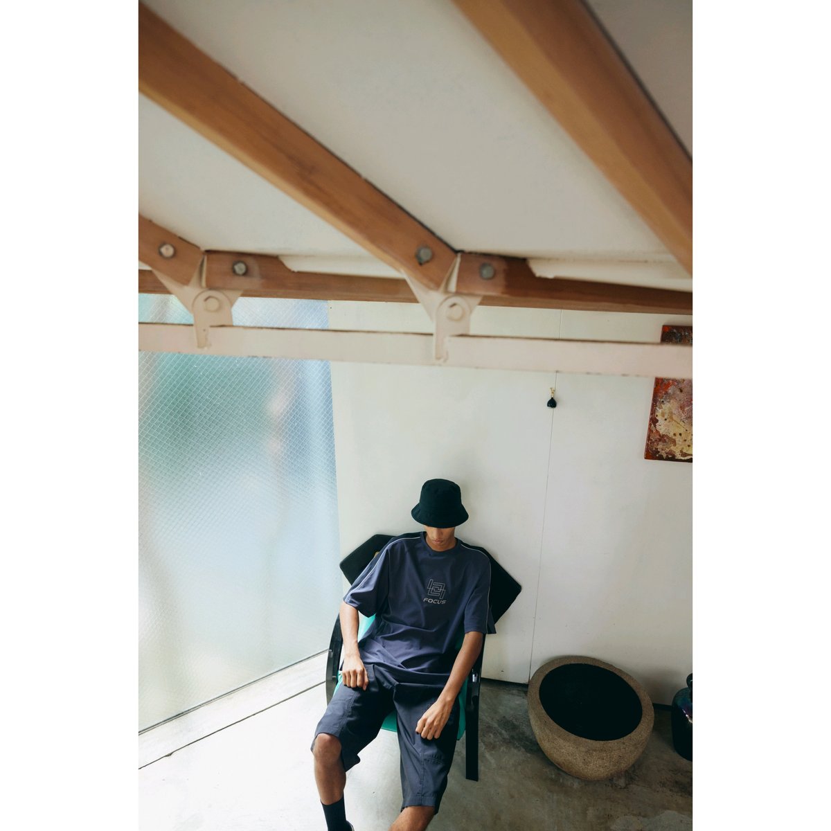 COMFORTABLE REASON / SHIFT THE FOCUS MESH TEE /