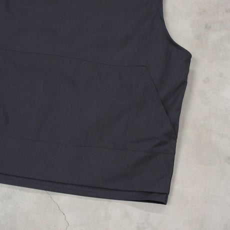 tone / MINIMAL WORK VEST / CHACOAL