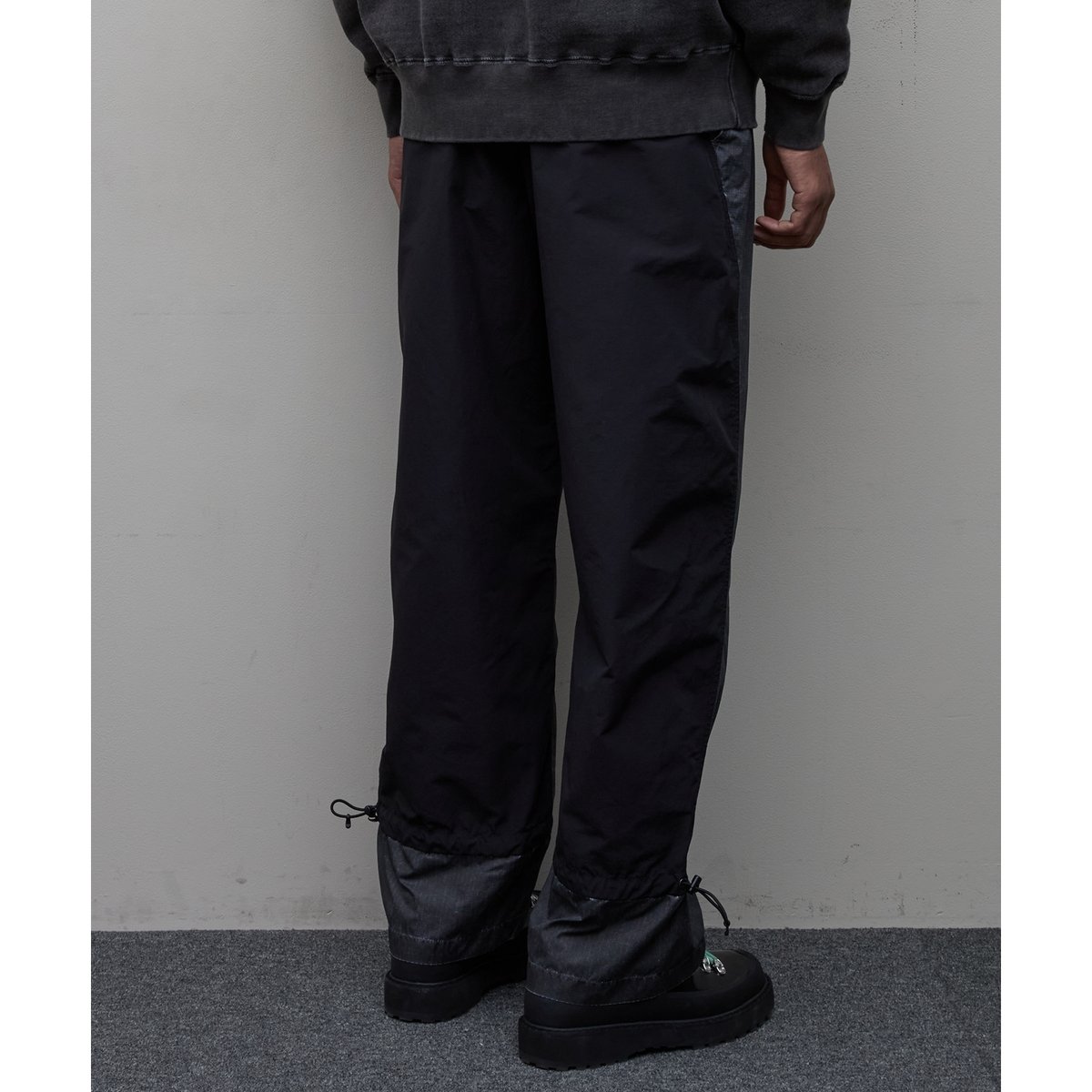パンツ BAL / 6 POCKET NYLON TRACK PANT BAL / PIGMENT NYLON TRACK PANT / BLACK | Sophomore
