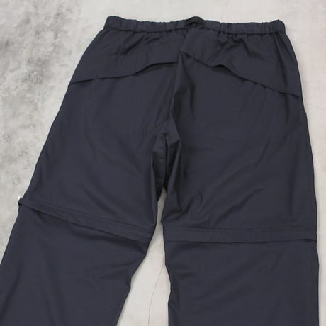 tone / WATERPROOF CONVERTIBLE PANTS / BLACK