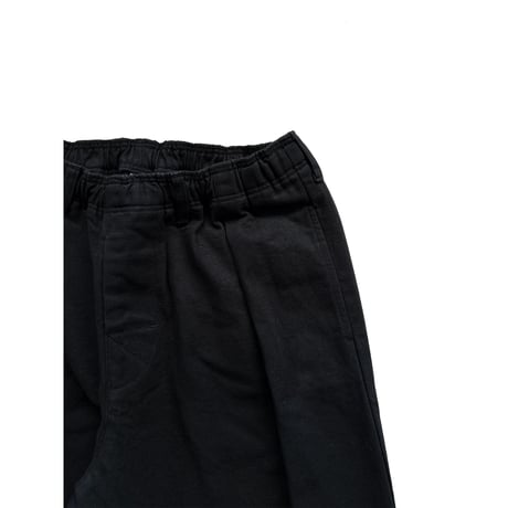 COMFORTABLE REASON / DUCK DAILY SLACKS / BLACK