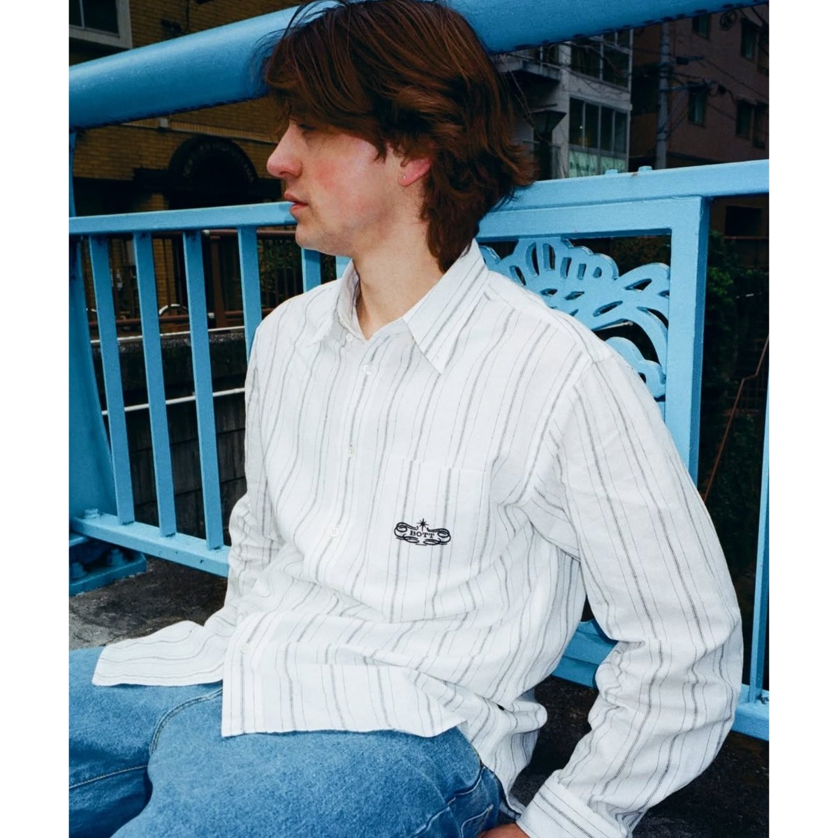 BoTT M 半袖ボタン付きシャツ グラニーストライプ BoTT / LIGHTWEIGHT STRIPE SHIRT / LIGHT BLUE |