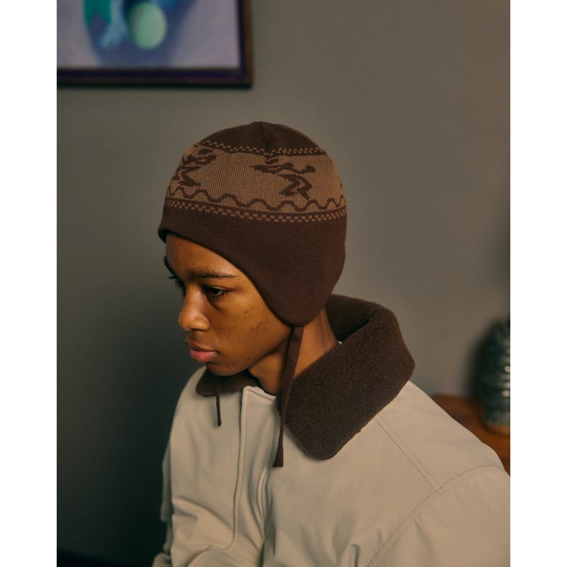 COMFORTABLE REASON / DUB EFFECT EAR FLAP / BROW