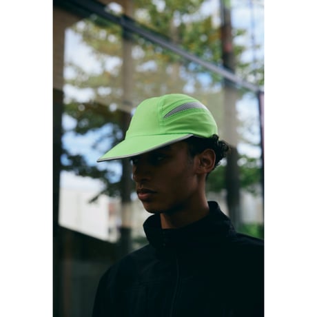 COMFORTABLE REASON / STRETCH ACTIVE CAP / SAFETY GREEN