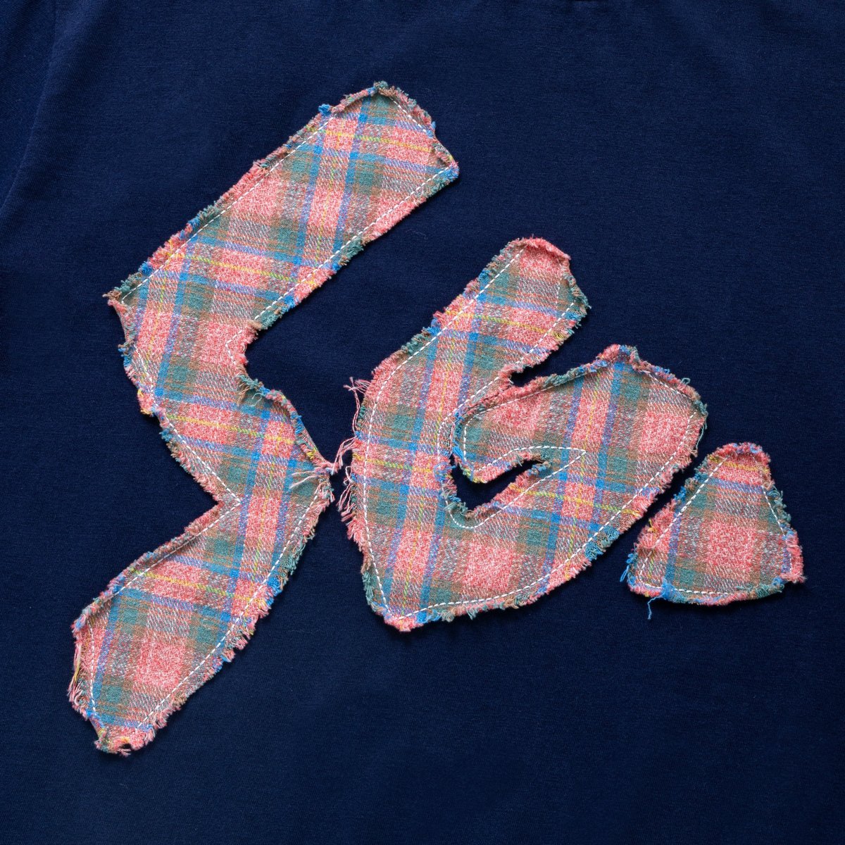 SPECIAL GUEST K.K. / SG FABRIC PASTE TEE / NAVY
