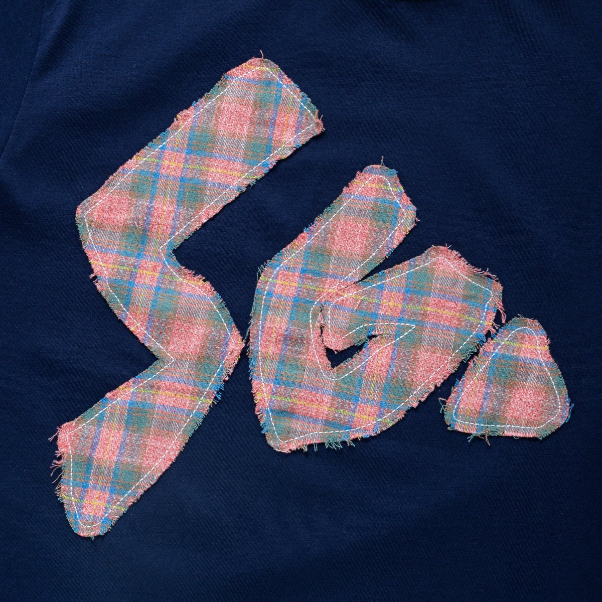 SPECIAL GUEST K.K. / SG FABRIC PASTE TEE / NAVY