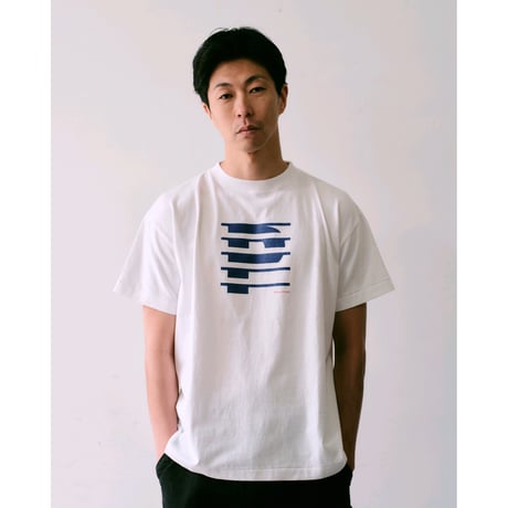 PAJA STUDIO / STEP TEE / WHITE