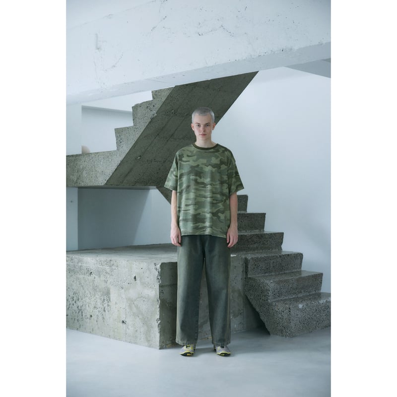 COMFORTABLE REASON / PIGMENT DYED MELT CAMO TEE