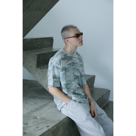 COMFORTABLE REASON / SURFACE DYED DENIM / SMOG