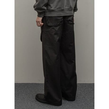 BAL / WARPED POCKET CARGO TROUSER / BLACK