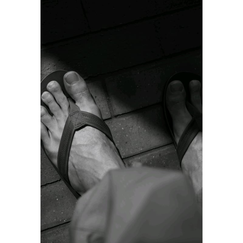 【新品未使用】PHIGVEL Leather Beach Sandal Leather Beach Sandals col.Olive Brown - Sleepy PEOPLE