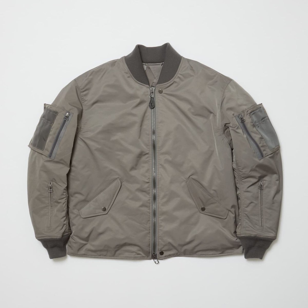 BAL / NYLON TWILL BOMBER / ANTHRACITE | Sophomore 