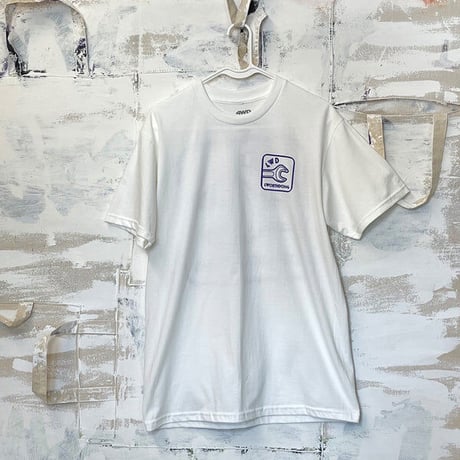 4WD  (4 WORTH DOING) / WRENCHED TEE / WHITE