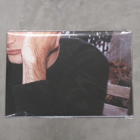 SNEEZE MAGAZINE / NO°54 FALL 2022 "the protection issue"