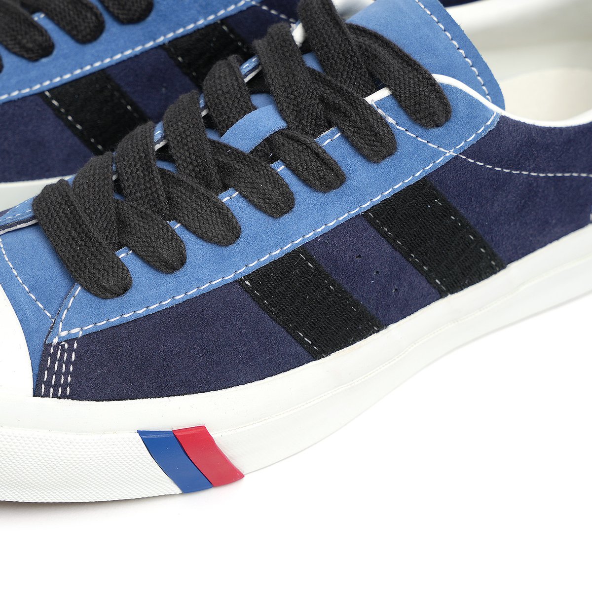 靴 HOMBRE NINO PRO-Keds  PLUS SUEDE LO HOMBRE NINO PRO-Keds ROYAL PLUS SUEDE LO - メルカリ