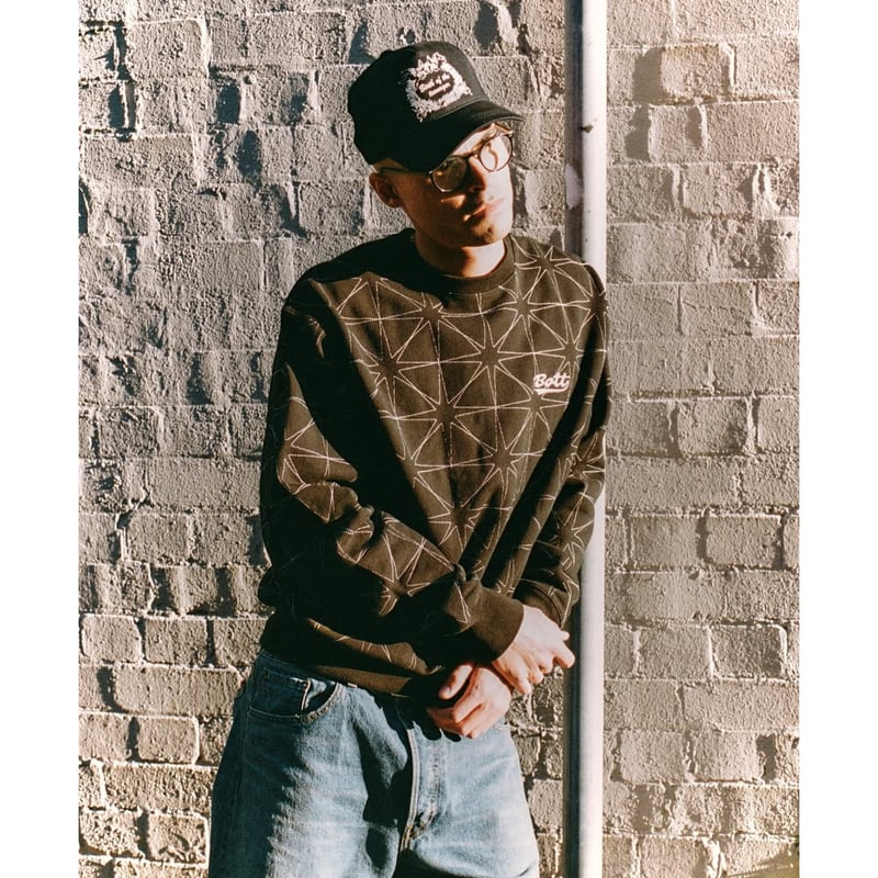 BoTT / SPARKLE STITCHED CREWNECK / BROWN | Soph