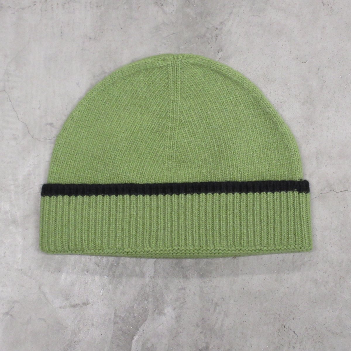 SNEEZE MAGAZINE ビーニー ニット帽 SNEEZE Magazine / CONTRAST STRIPE BEANIE / ビーニー – SUPPLY TOKYO