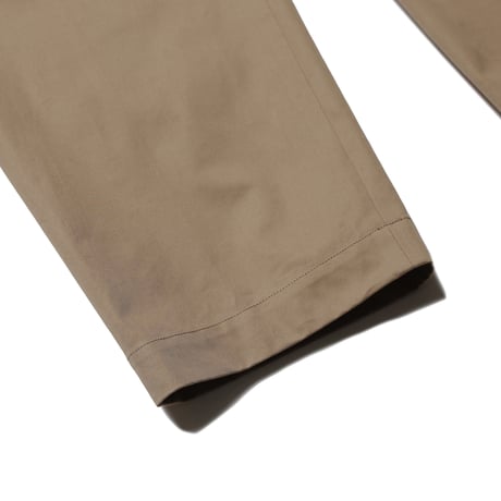 tone / COTTON TWILL WIDE TROUSER / PALE GOLD