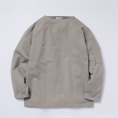 tone / BOAT NECK LS / KHAKI