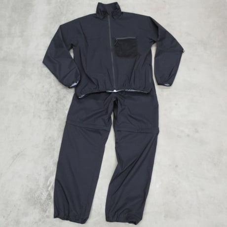 tone / WATERPROOF LIGHTWAIGHT JACKET / BLACK