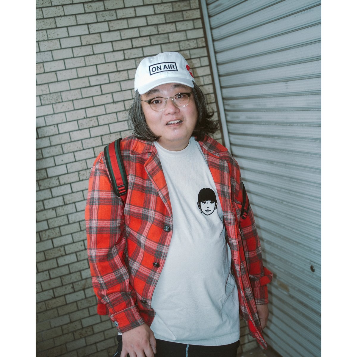 ON-AIR / FLOCK PRINTED KYNE STAMP S/SL TEE GARM