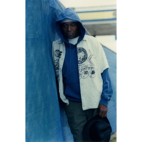 POLAR SKATE CO. / TOM SHIRT / ICE GREY